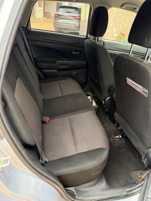 Mitsubishi RVR image 9