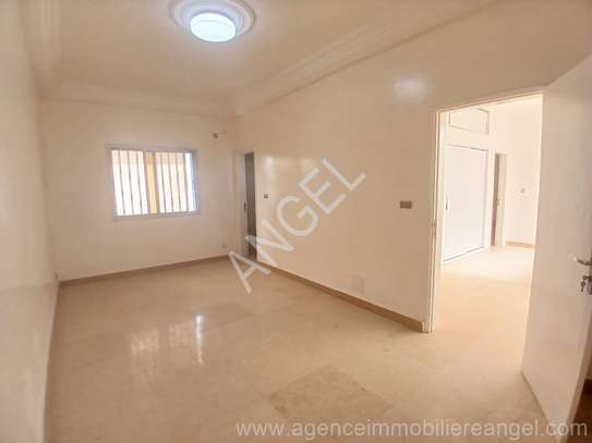 Ref_1761_GL Villa à louer aux almadies R+1 image 9