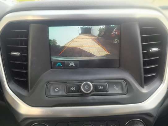 Gmc Acadia image 3