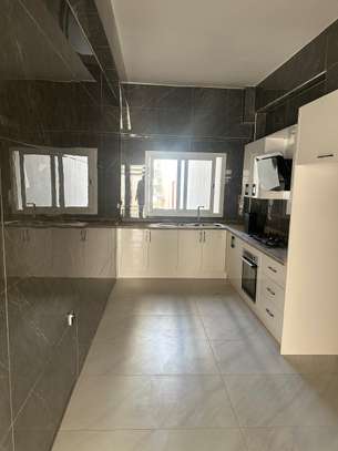 APPARTEMENT NEUF F3 A LOUER  A BLAISE DIAGNE image 4
