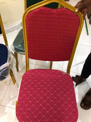À vendre  chaises de qualité premium image 3