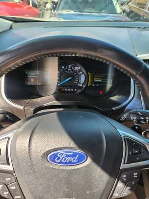 Ford Edge Titanium 2018 image 2