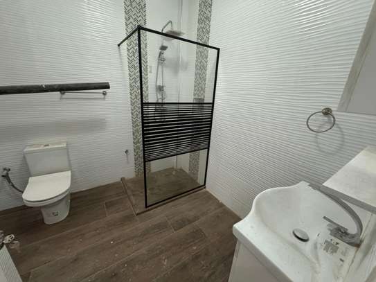 BEL APPARTEMENT F4 À SACRÉ CŒUR 3 VDN image 15