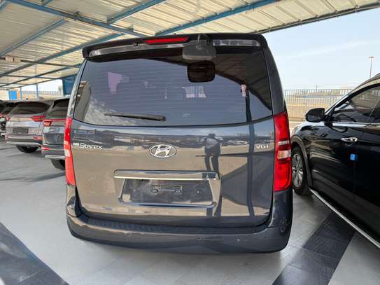 Hyundai Starex  2017 image 7