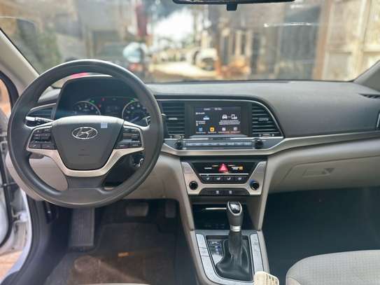 Hyundai Elantra 2017 image 7