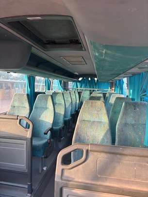 Bus Mercedes image 4