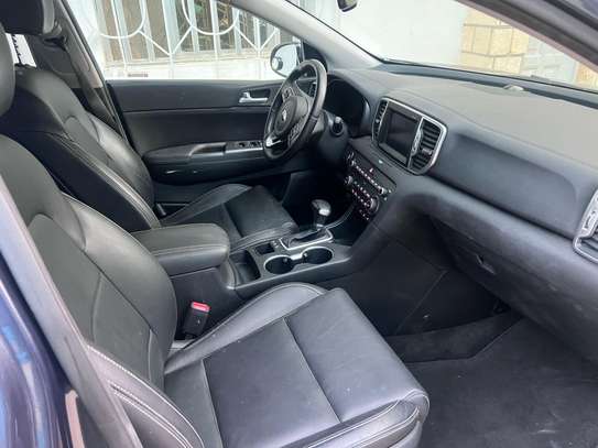 Kia Sportage limited image 7