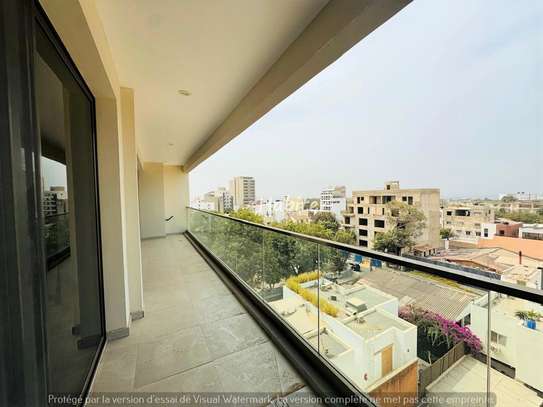 Des Appartements à louer à Fann image 8