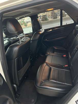 MERCEDES-Benz GLE 400matic image 9