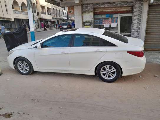 Hyundai sonata image 1