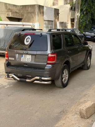 Ford escape image 5