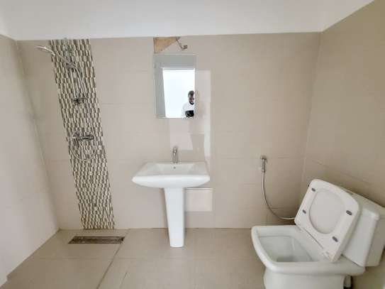 Appartement moderne à Diamniadio image 7