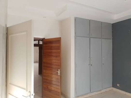 Duplex 3 chambres à louer aux maristes image 6