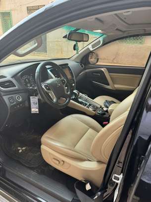 Mitsubishi Montero A Vendre image 7