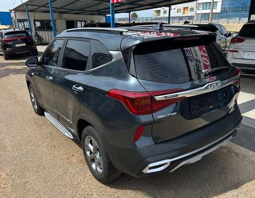 Kia Seltos 2023 essence  full options image 10