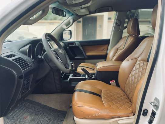 Toyota landcruiser VX image 11