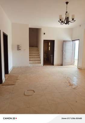 Diamnadio, villa à louer image 1