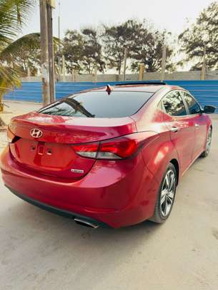 Hyundai Elantra LIMITED image 9