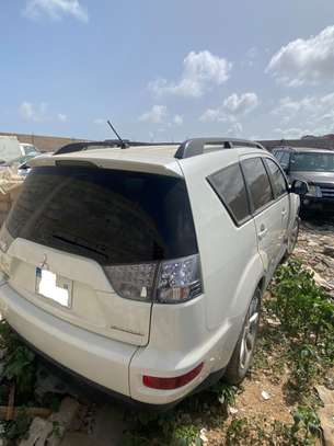 MITSUBISHI OUTLANDER 2012 image 2