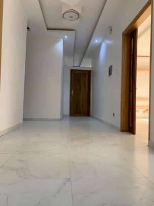 Bel appartement aux Almadies (zone de recasement) image 8