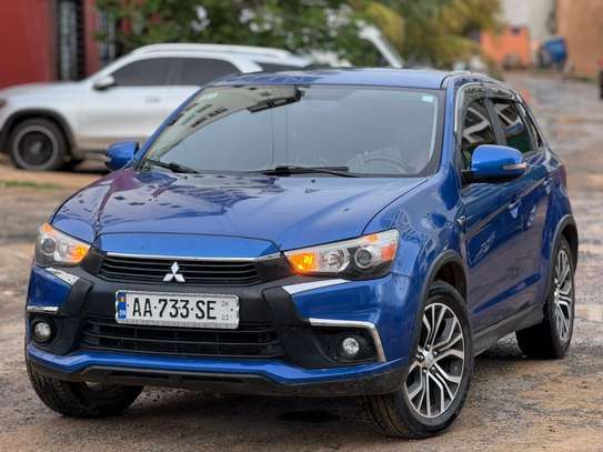 Mitsubishi outlander image 3