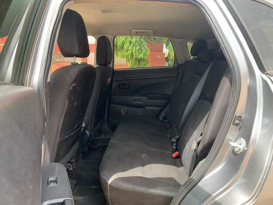 MITSUBISHI OUTLANDER SPORT image 5