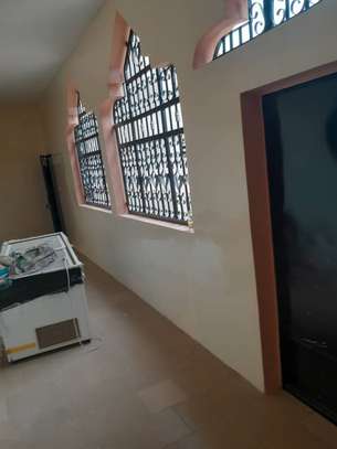 Appartement de 4 chambre à louer à Malicounda image 3