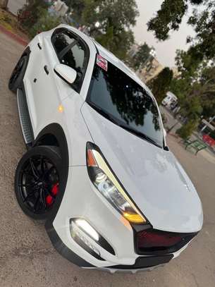 HYUNDAI TUCSON SPORT image 6
