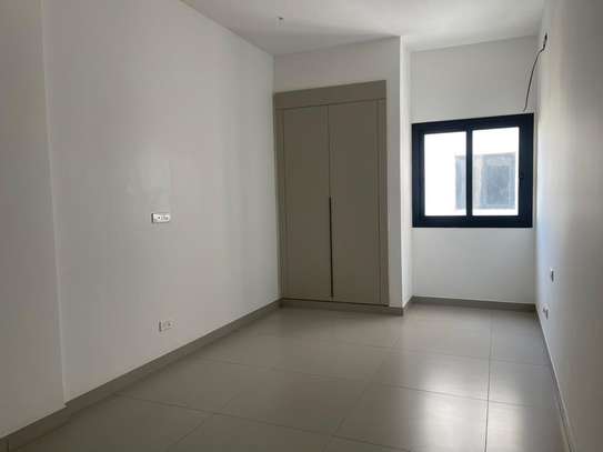 Appartement F4 185 m2 haut standing au POINT E image 2