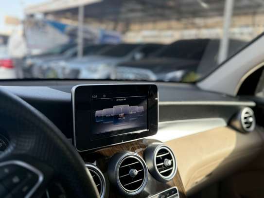 Mercedes-Benz 300 2018 image 6