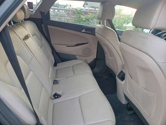 Hyundai Tucson full options image 5