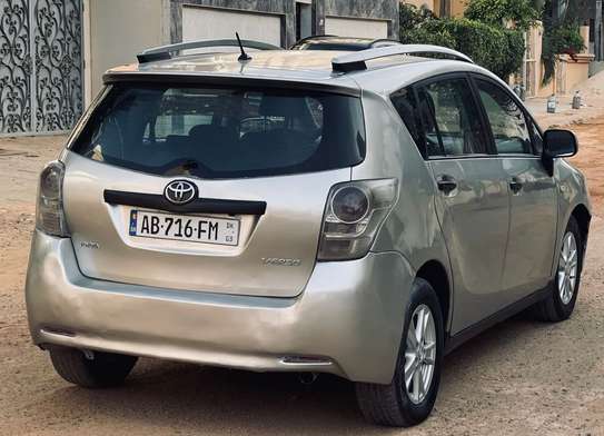 Toyota verso 2011 image 8