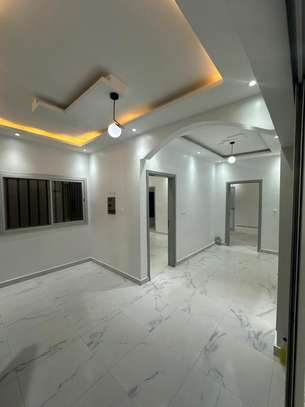 Superbe appartement de type F4 à louer image 1