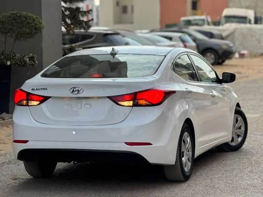 HYUNDAI ELANTRA 2016 image 6