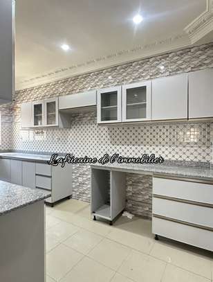 Appartement F4 à louer – Ouest Foire image 6