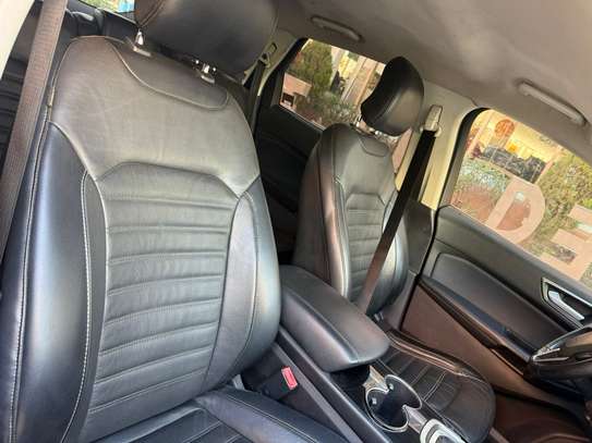 Ford Edge Titanium 2016 image 12