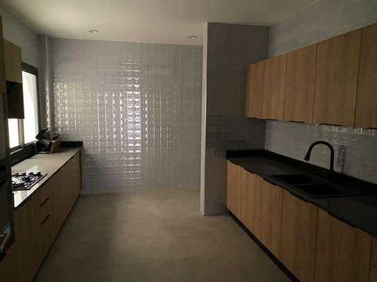 APPARTEMENTS F 4 NEUFS À LOUER NGOR ALMADIES image 4