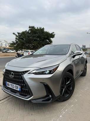 Lexus NX 300h hybride 2022 gris métallisé image 9