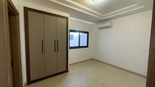 Appartement 3 chambres salon au Point E image 7