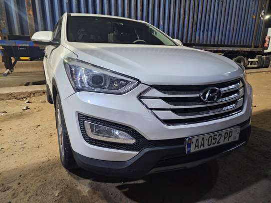 Hyundai santafe image 2