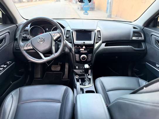 Ssangyong tivoli  *2017* image 7