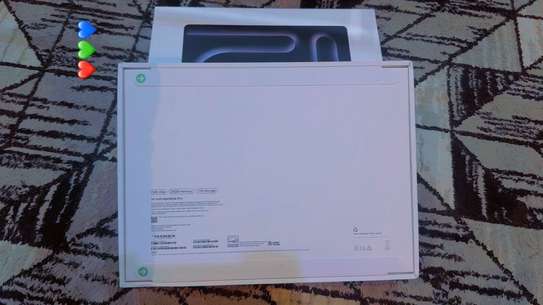 MacBook Pro M5 14 pouces image 2