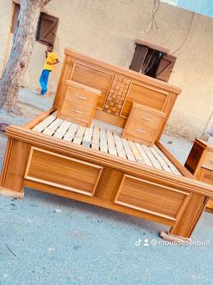 Chambre a coucher bois Djibouti image 2