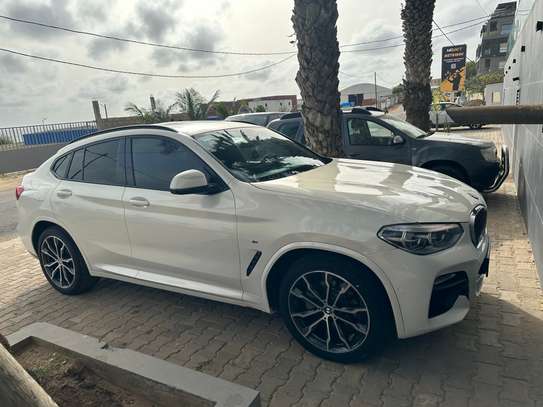 BMW X4 Blanche 2019 full options image 5