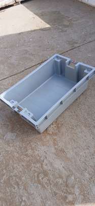 Bacs empilables de 70 litres pour le stockage du poisson image 3