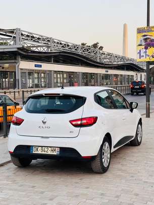 RENAULT CLIO 4 image 5