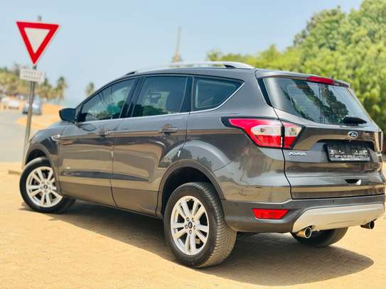 FORD KUGA - Venant image 6