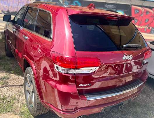 Jeep grand Cherokee image 8