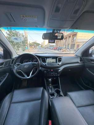 HYUNDAI TUCSON 2017 image 6