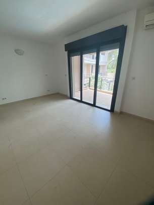 Duplex f4 à louer à Fann image 6